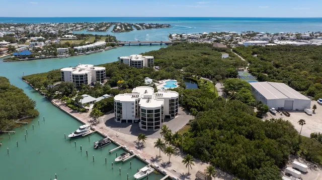 $675,000 | 7101 Gulf Of Mexico Boulevard, Unit 101, Marathon, FL 33050