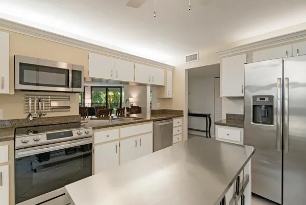 $625,000 | 7101 Gulf Of Mexico Boulevard, Unit 101, Marathon, FL 33050