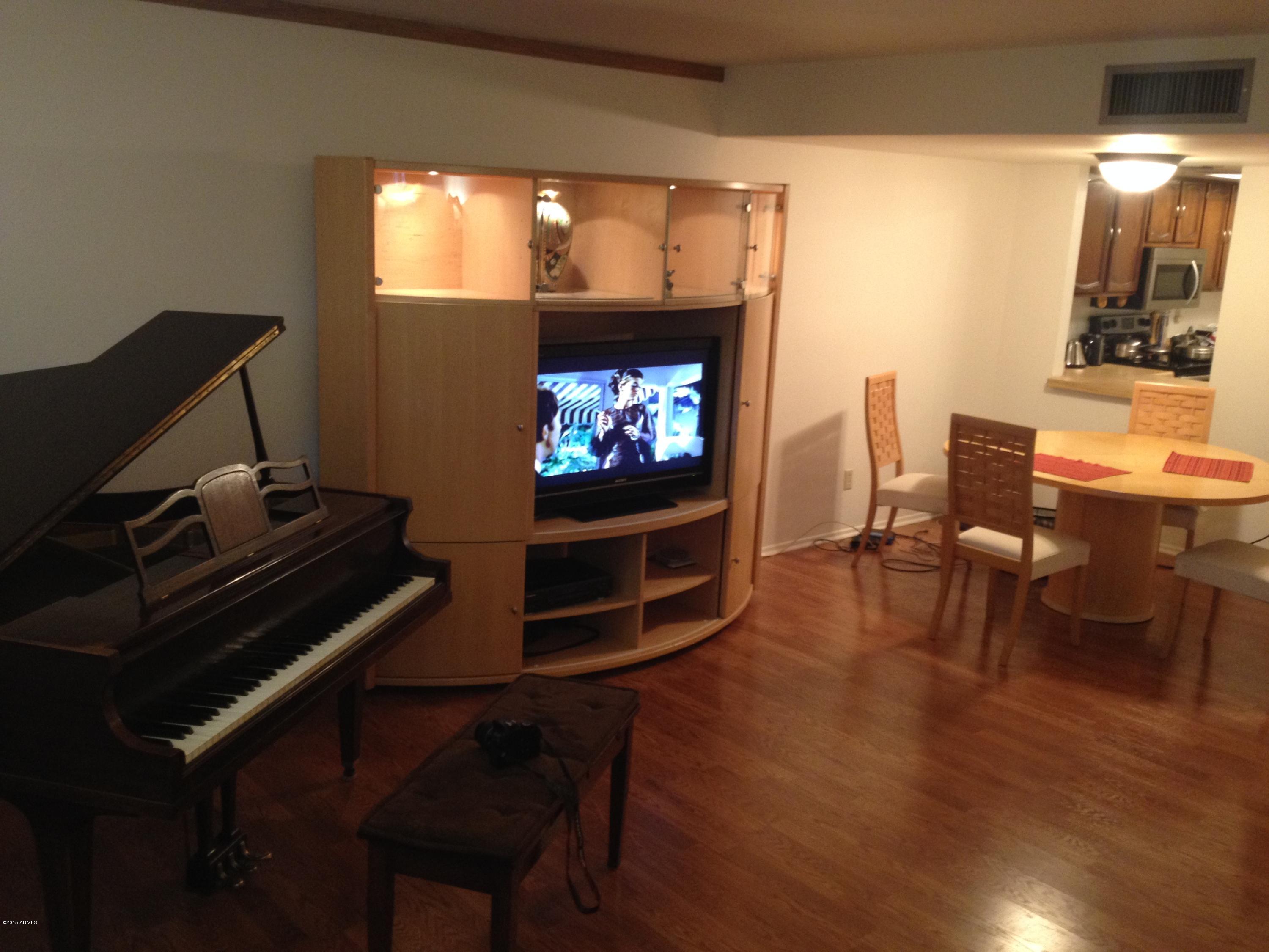 5315 North 18th Street, Unit 9 Phoenix, AZ 85016 - Photo 5 of 25 IMG_8925