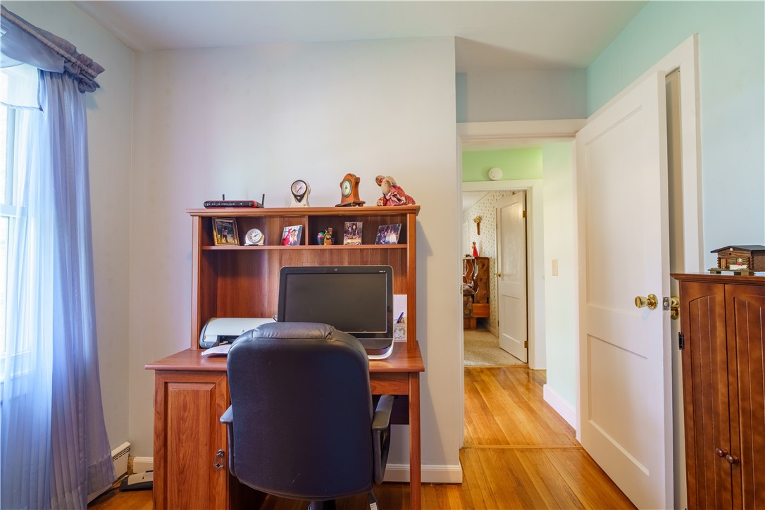 3677 Mendon Road Cumberland, RI 02864 - Photo 14 of 28