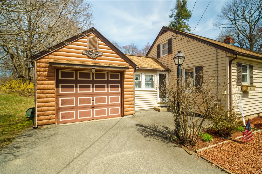 3677 Mendon Road Cumberland, RI 02864 - Photo 2 of 28