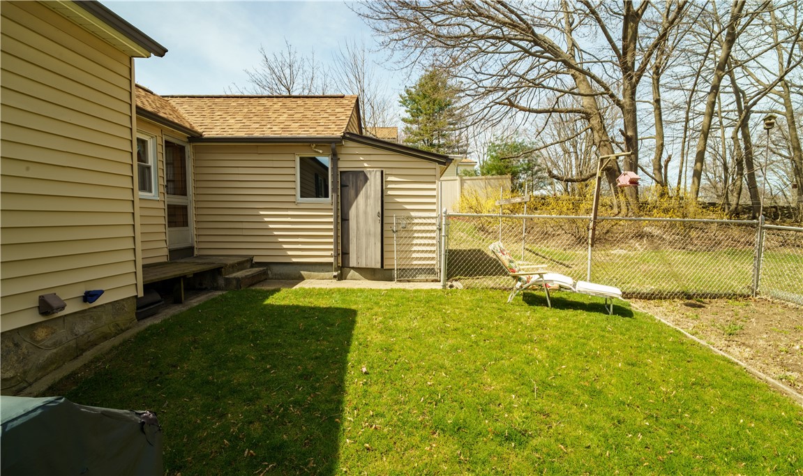 3677 Mendon Road Cumberland, RI 02864 - Photo 24 of 28