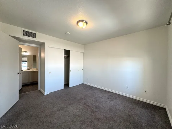 $1,200 | 8070 West Russell Road, Unit 2055, Las Vegas, NV 89113