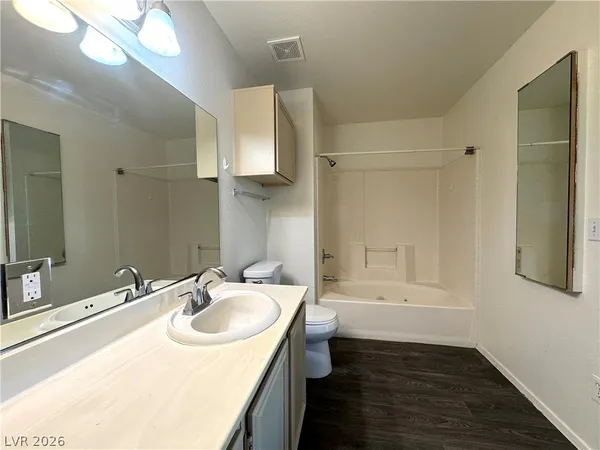 $1,200 | 8070 West Russell Road, Unit 2055, Las Vegas, NV 89113