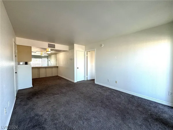 $1,200 | 8070 West Russell Road, Unit 2055, Las Vegas, NV 89113