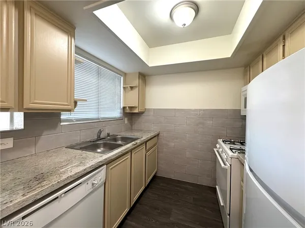 $1,200 | 8070 West Russell Road, Unit 2055, Las Vegas, NV 89113