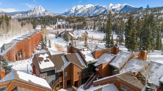 a view of outdoor space with entertaining space