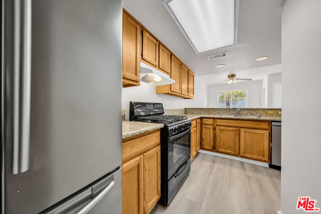 820 West Compton Boulevard, Unit 17 Compton, CA 90220 - Photo 15 of 50