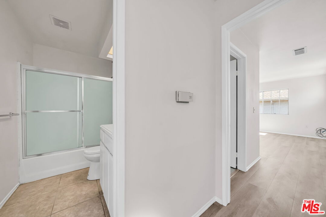 820 West Compton Boulevard, Unit 17 Compton, CA 90220 - Photo 24 of 50