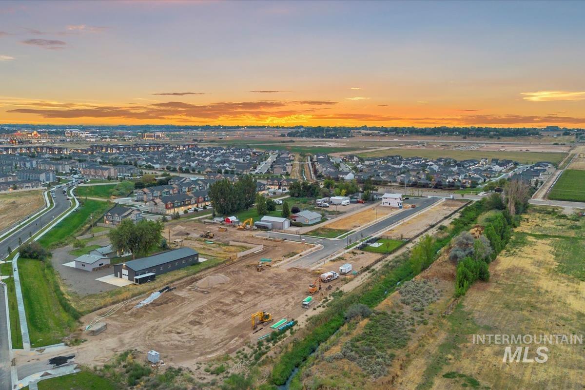 29 North Feather Reed Avenue Meridian, ID 83642 - Photo 6 of 15