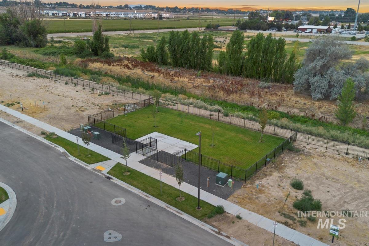 29 North Feather Reed Avenue Meridian, ID 83642 - Photo 8 of 15