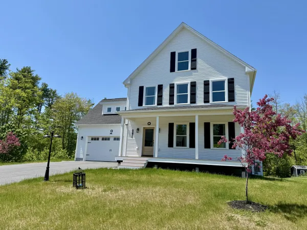 $895,000 | 1 Beacon Drive, Brunswick, ME 04011