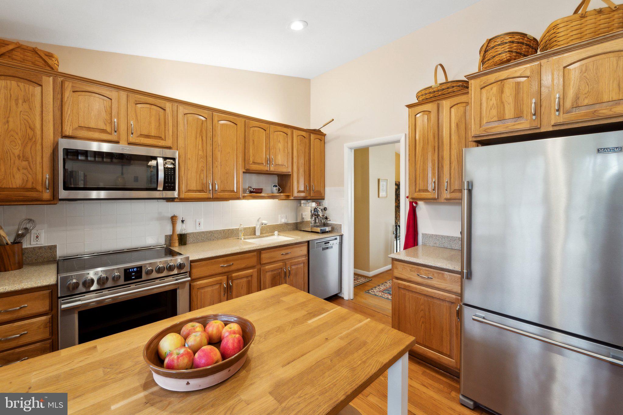 8711 Bradgate Road Alexandria, VA 22308 - Photo 11 of 42 Gallery Image 11