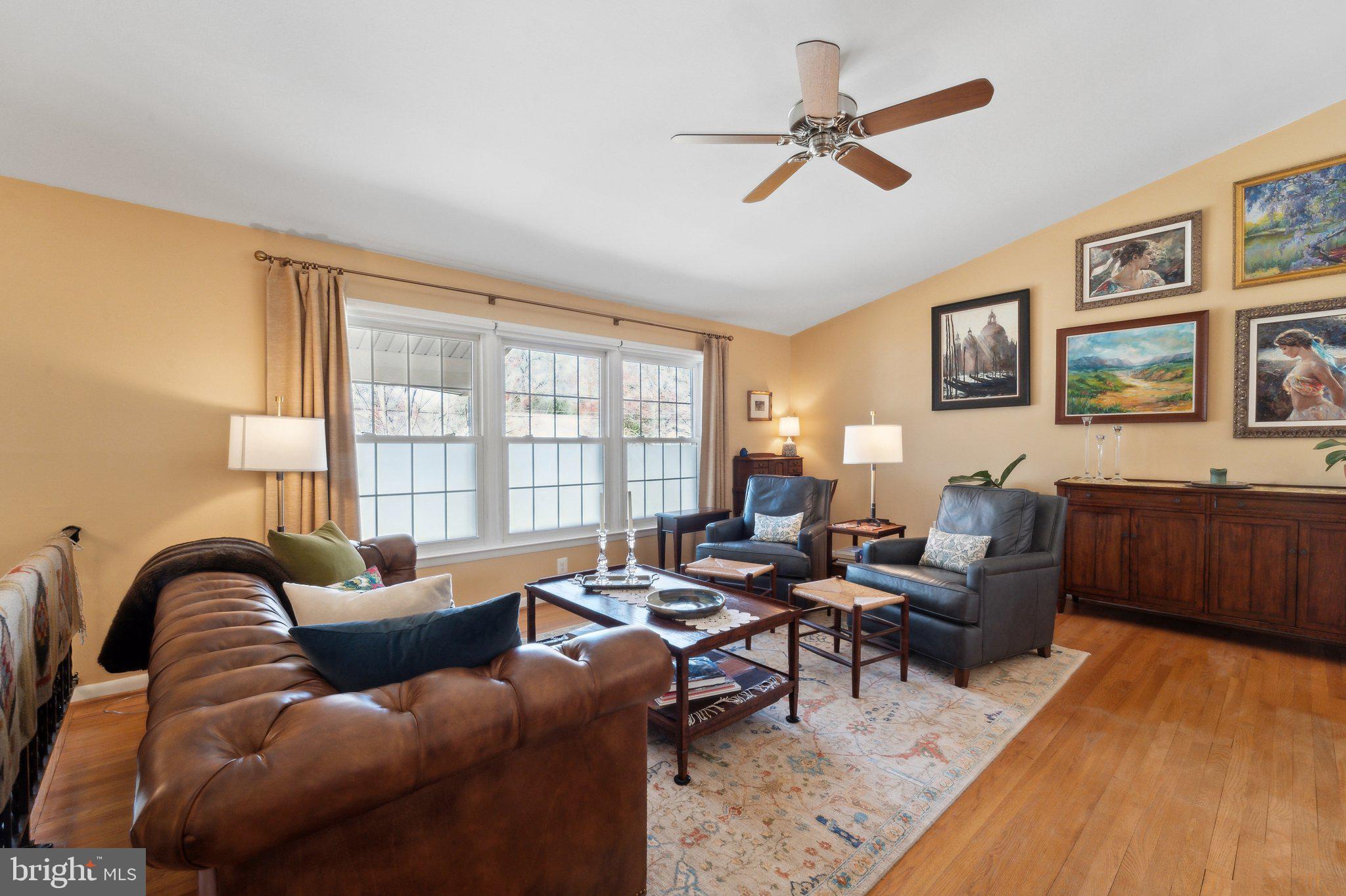 8711 Bradgate Road Alexandria, VA 22308 - Photo 5 of 42 Gallery Image 5