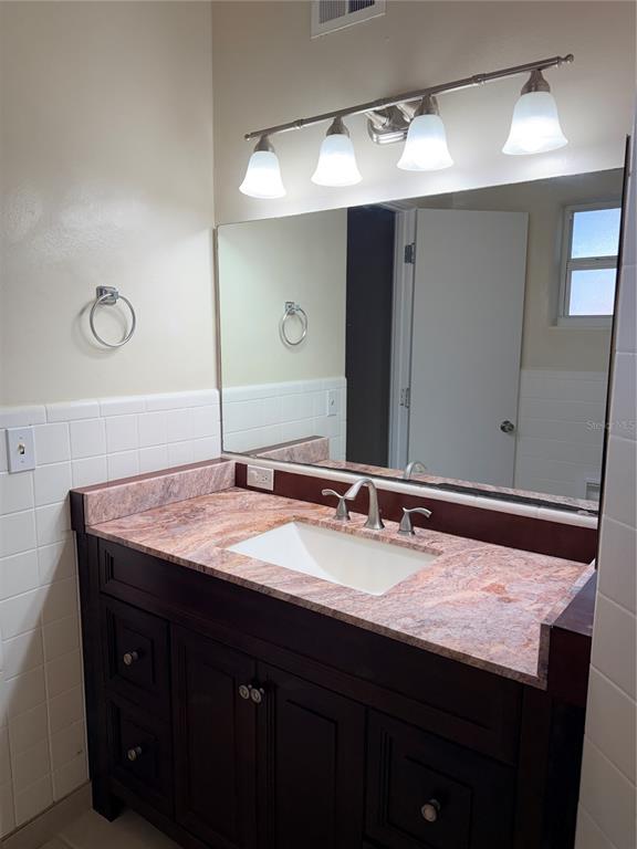 318 North Riverside Drive Edgewater, FL 32132 - Photo 10 of 34 Gallery Image 10