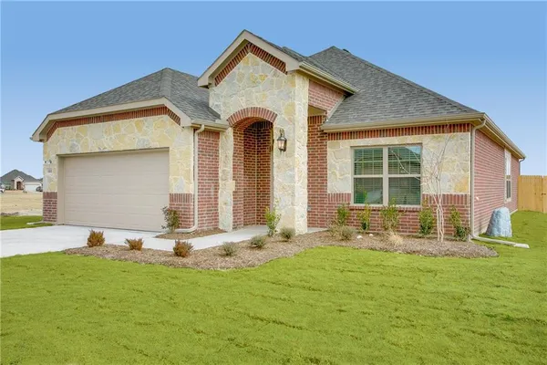 $1,825 | 601 Beechwood Drive, Greenville, TX 75402