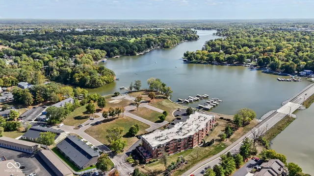 $499,900 | 5866 Harbourtown Drive, Noblesville, IN 46062