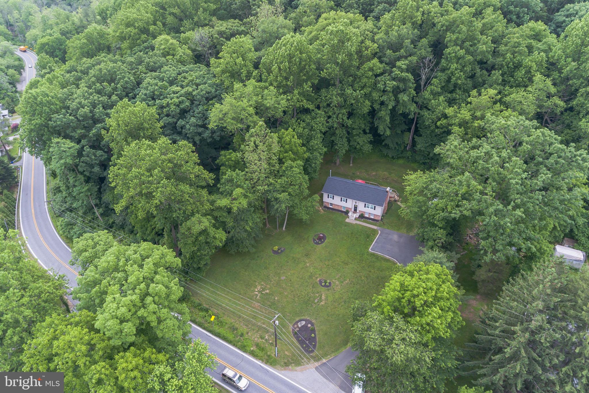 13007 Harford Road Hydes, MD 21082 - Photo 31 of 36 Looking for a little privacy?