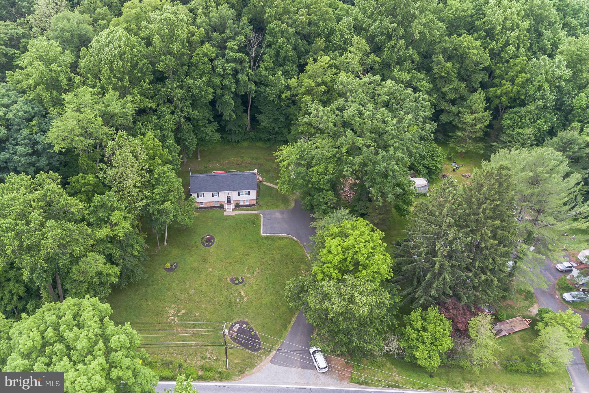 13007 Harford Road Hydes, MD 21082 - Photo 5 of 36 Looking for a little privacy?