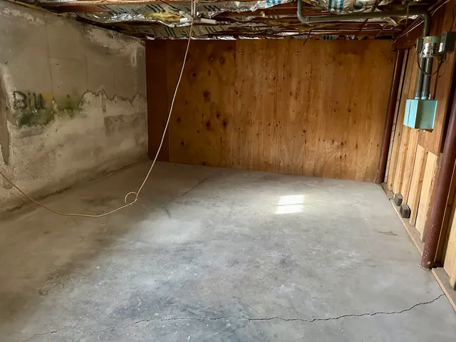 $2,200 | 4 Monroe Drive, Hudson, NH 03051