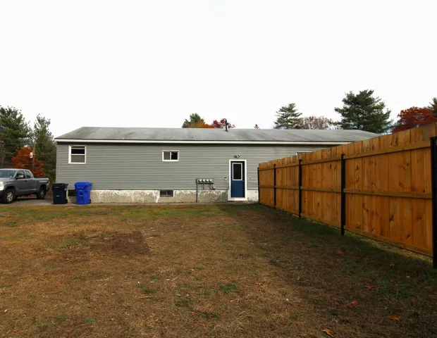 $2,200 | 4 Monroe Drive, Hudson, NH 03051