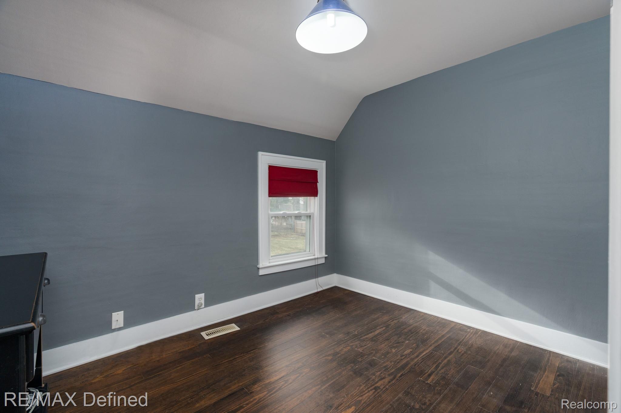 336 Highland Avenue Rochester, MI 48307 - Photo 20 of 28 336-Highland-Ave-23.JPG