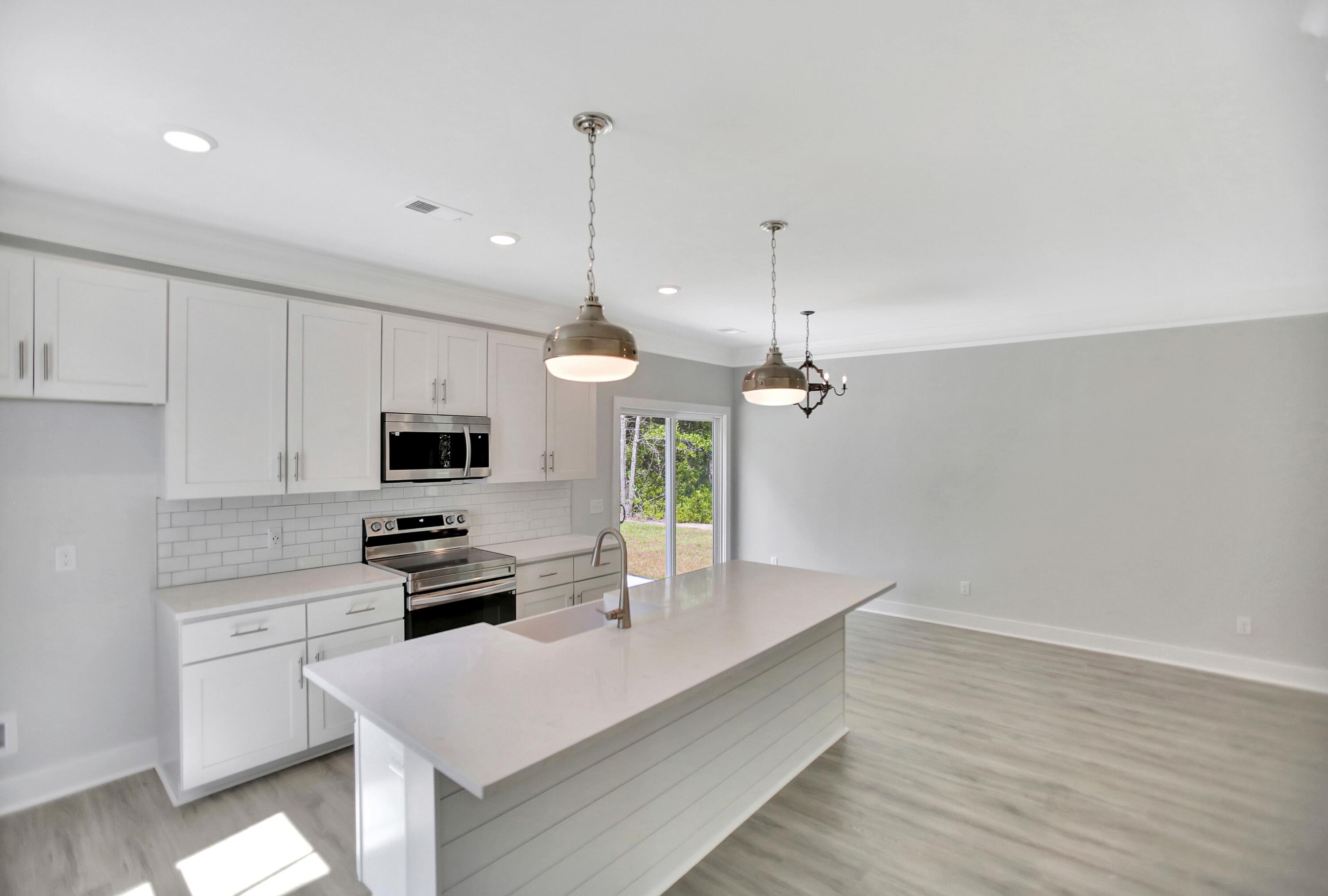 1232 Alston Dingle Road Awendaw, SC 29429 - Photo 12 of 28 Kitchen