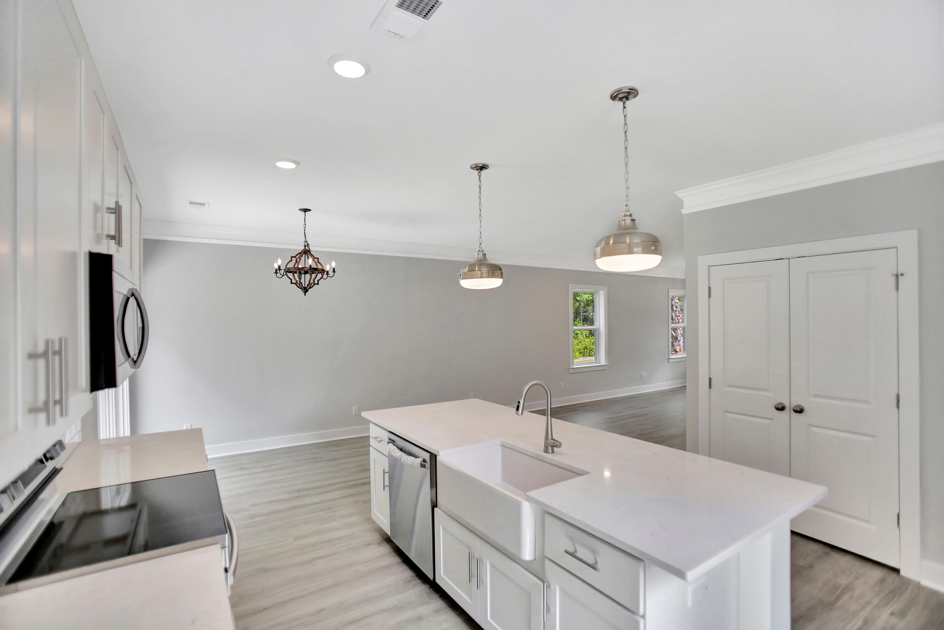 1232 Alston Dingle Road Awendaw, SC 29429 - Photo 13 of 28 Kitchen
