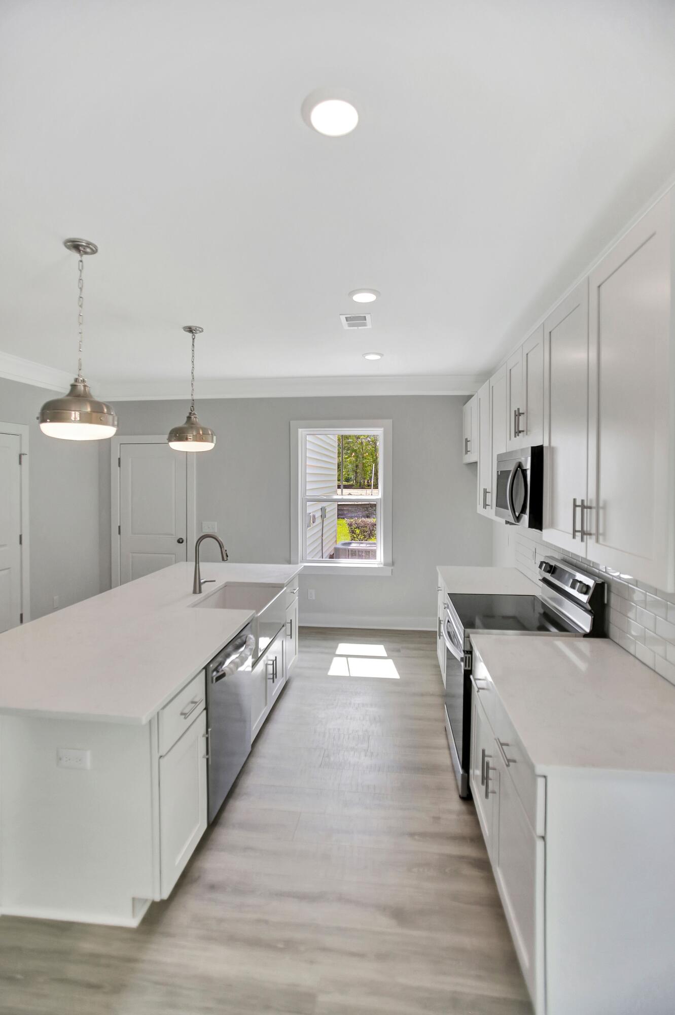 1232 Alston Dingle Road Awendaw, SC 29429 - Photo 14 of 28 Kitchen with Island