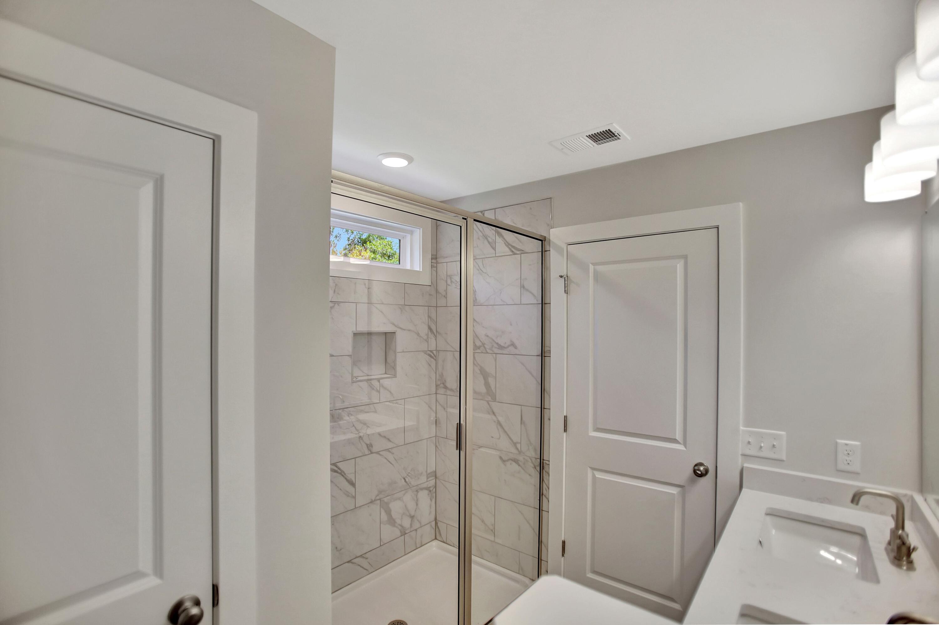 1232 Alston Dingle Road Awendaw, SC 29429 - Photo 19 of 28 Master Bathroom