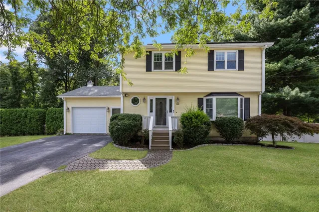 $469,900 | 341 Sumner Avenue, Warwick, RI 02888