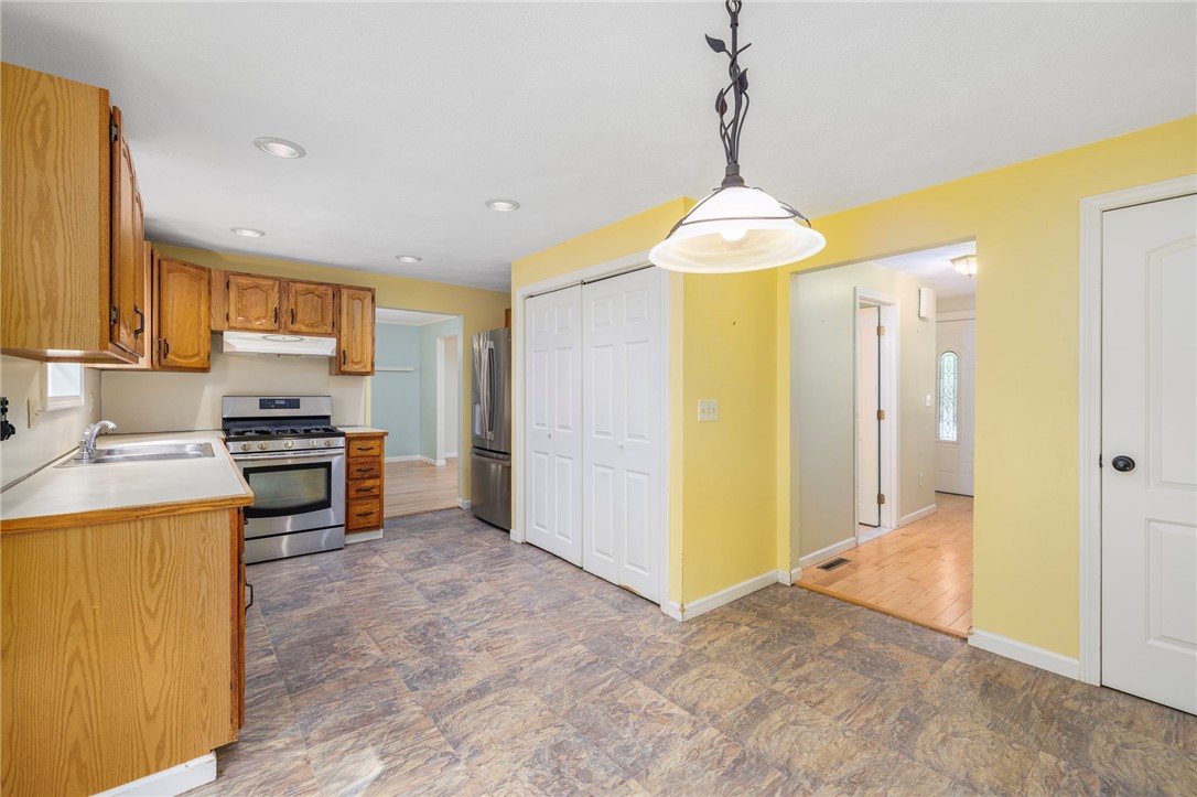 341 Sumner Avenue Warwick, RI 02888 - Photo 15 of 50