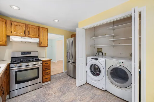 $469,900 | 341 Sumner Avenue, Warwick, RI 02888