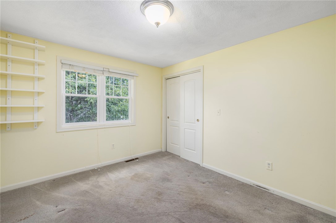 341 Sumner Avenue Warwick, RI 02888 - Photo 26 of 50