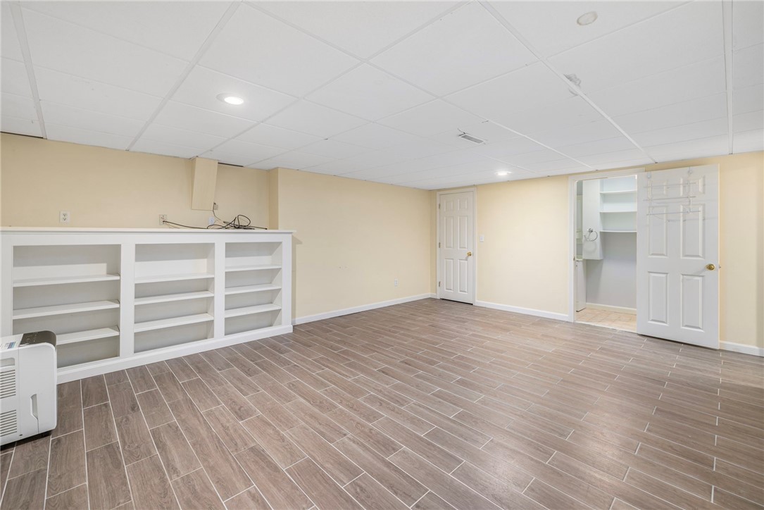 341 Sumner Avenue Warwick, RI 02888 - Photo 36 of 50