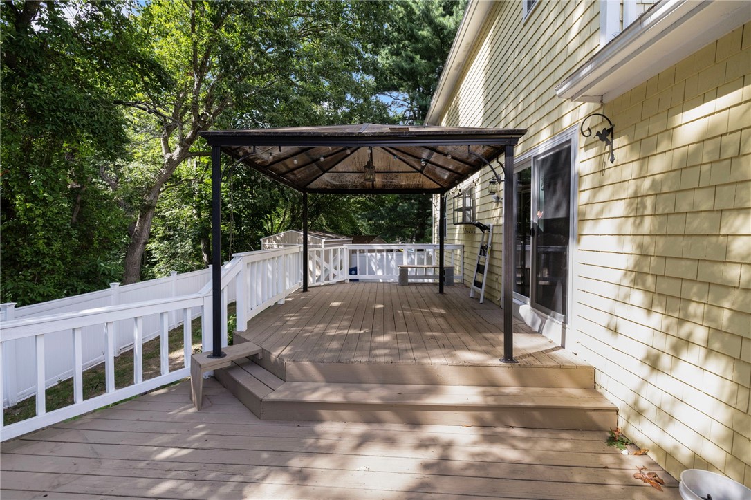 341 Sumner Avenue Warwick, RI 02888 - Photo 40 of 50