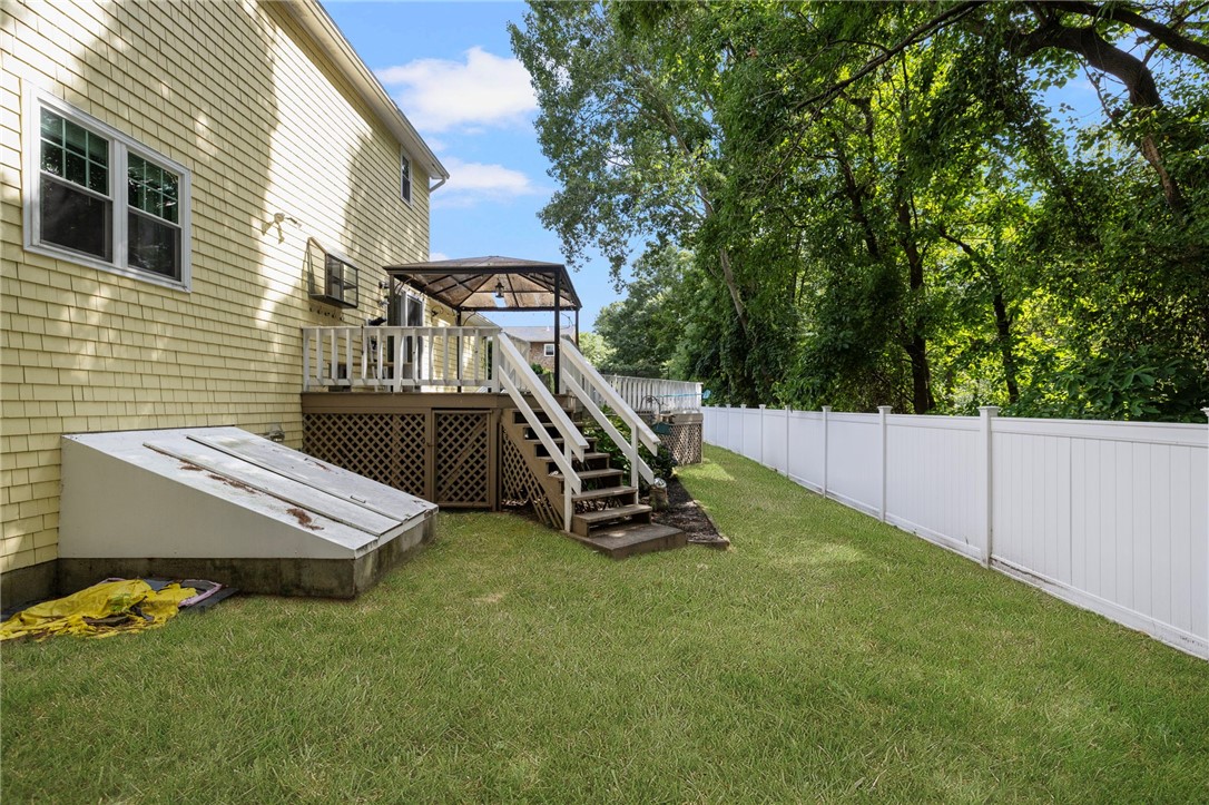 341 Sumner Avenue Warwick, RI 02888 - Photo 48 of 50