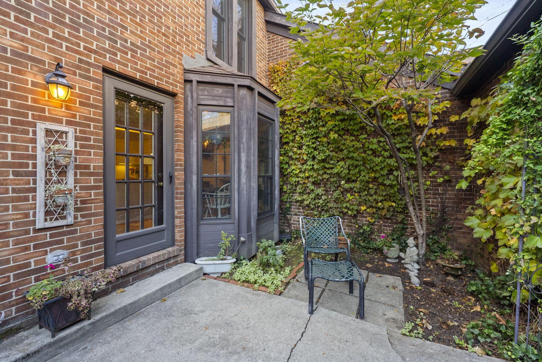 4781 Coach Road Columbus, OH 43220 - Photo 2 of 37 Gallery Image 2