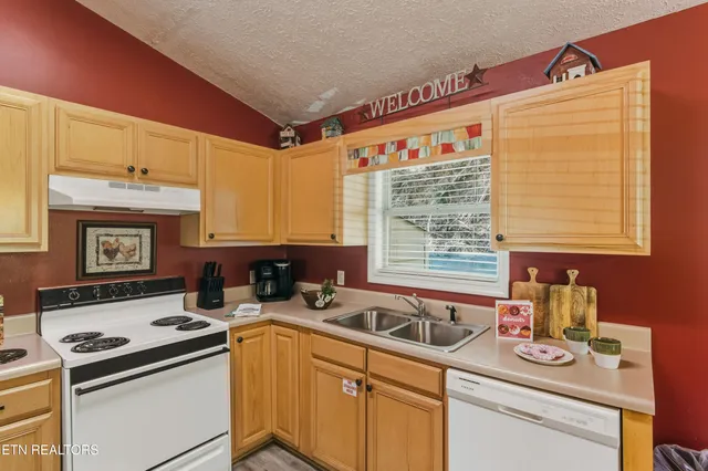 $419,000 | 3620 Pittman Center Road, Sevierville, TN 37876