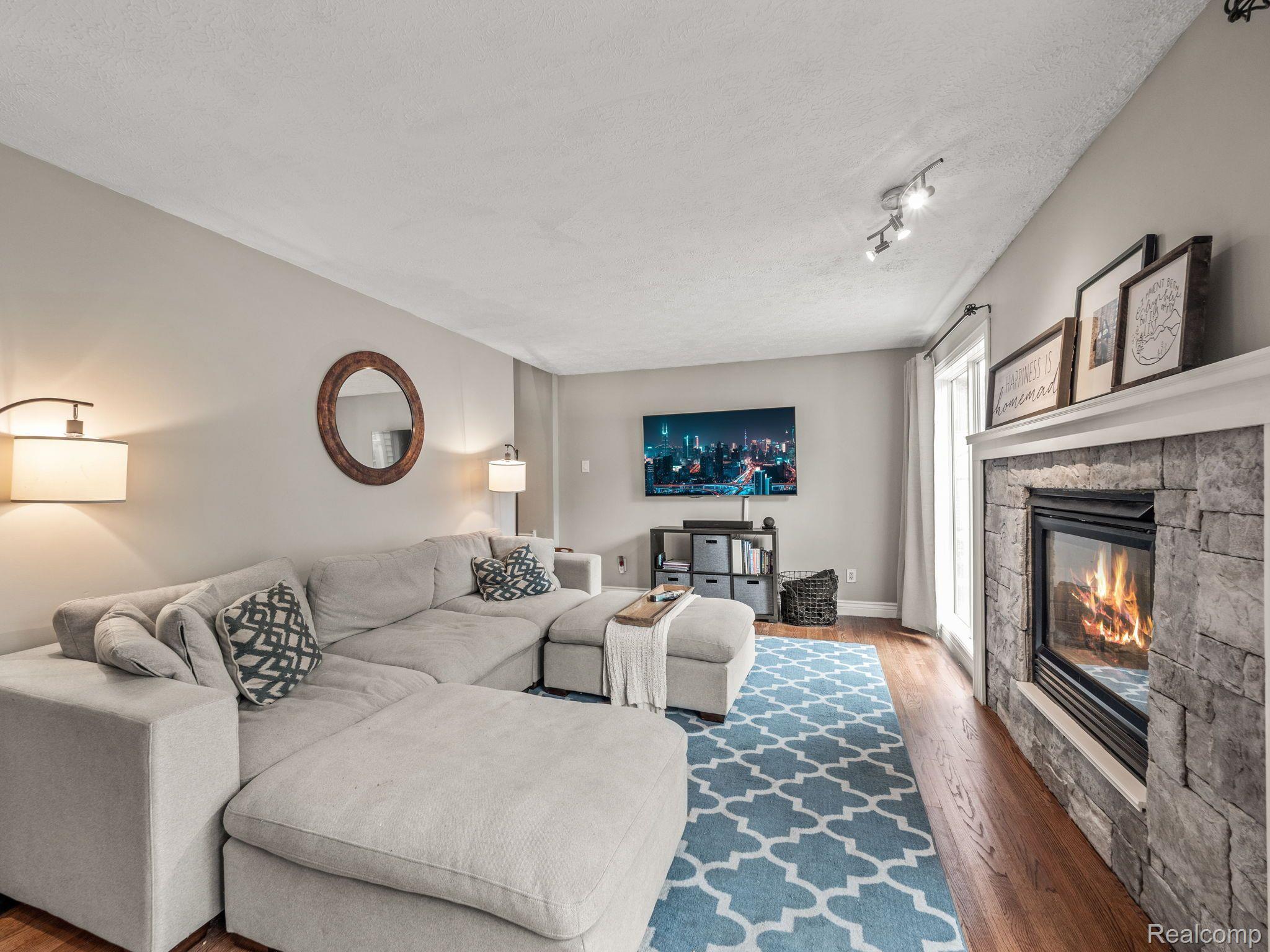 4236 Cumberland Road Berkley, MI 48072 - Photo 13 of 28 Gallery Image 13