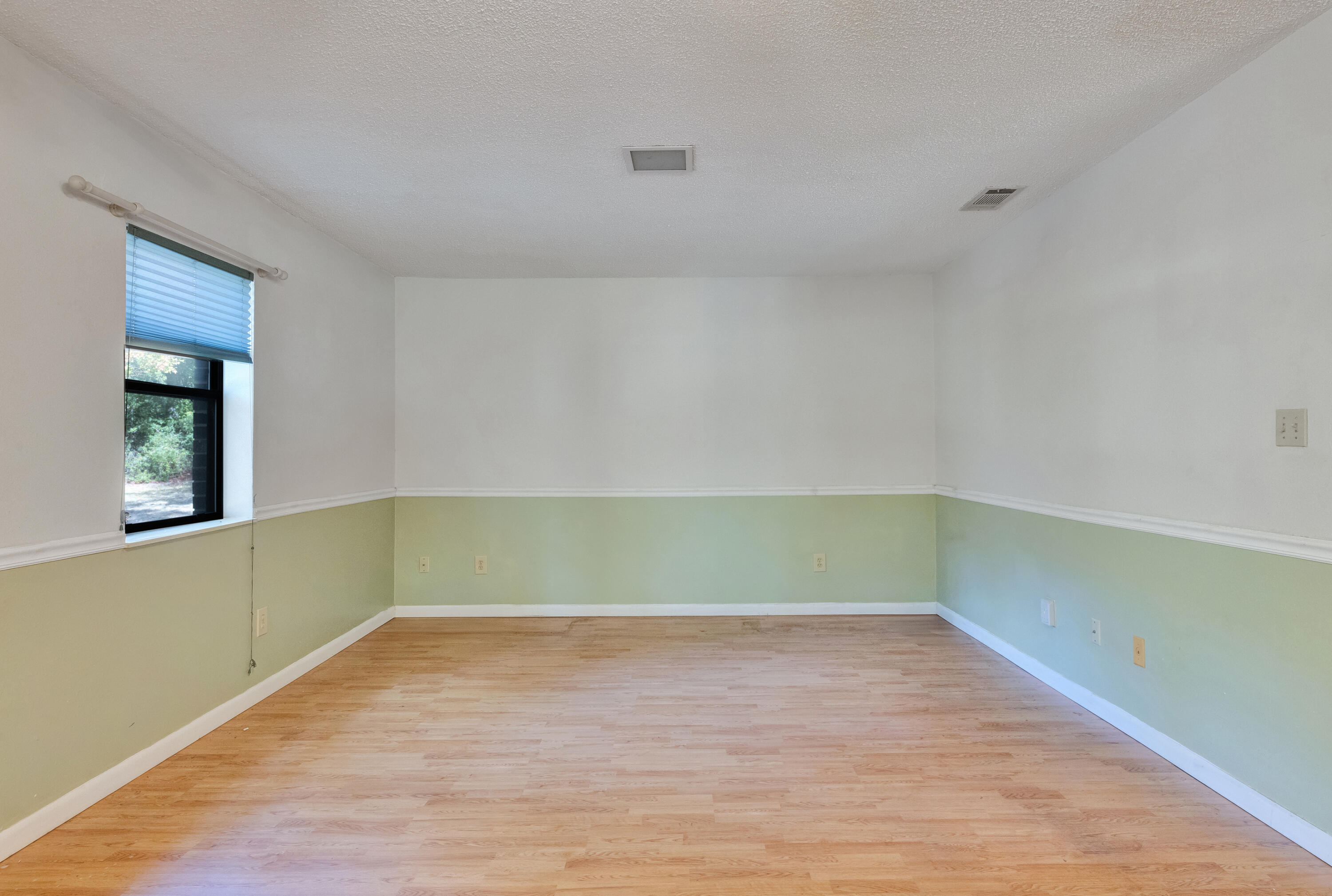 2540 Taylor Road Crestview, FL 32536 - Photo 11 of 75 10-10