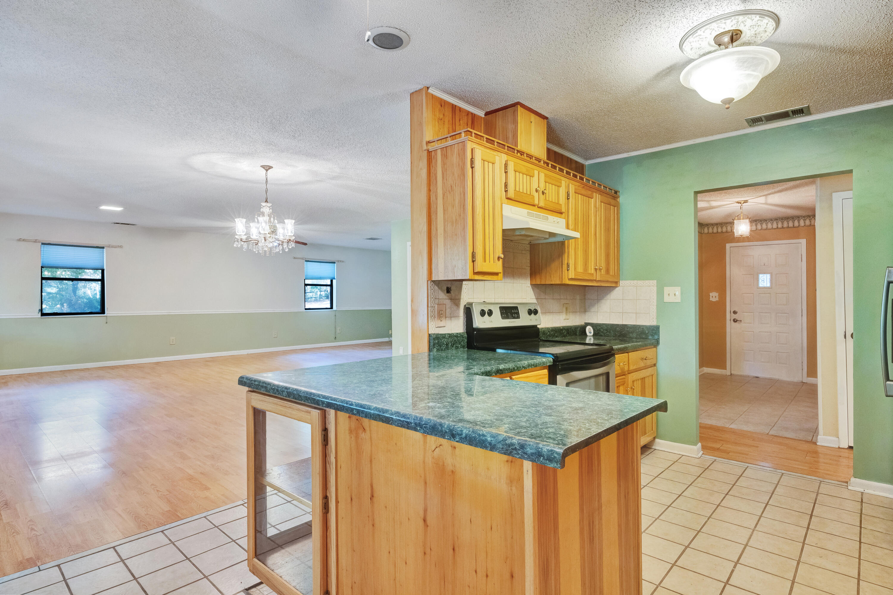 2540 Taylor Road Crestview, FL 32536 - Photo 17 of 75 17-17