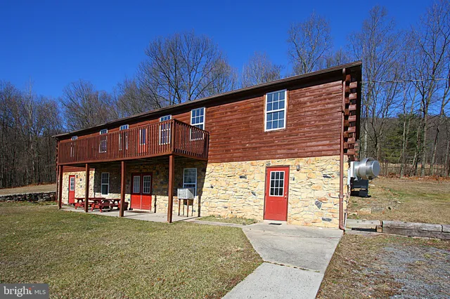 $799,900 | 444 Plessinger Road, Warfordsburg, PA 17267