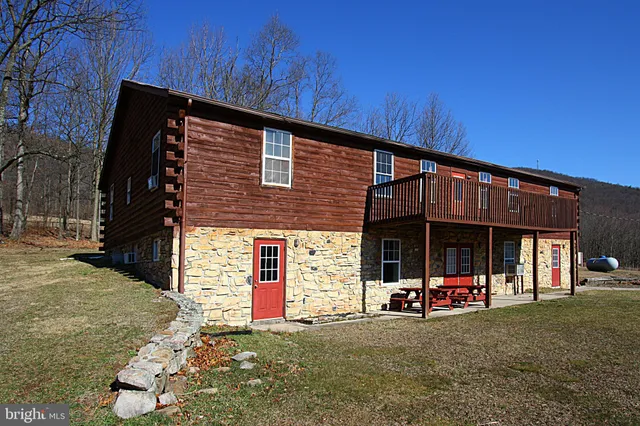 $799,900 | 444 Plessinger Road, Warfordsburg, PA 17267