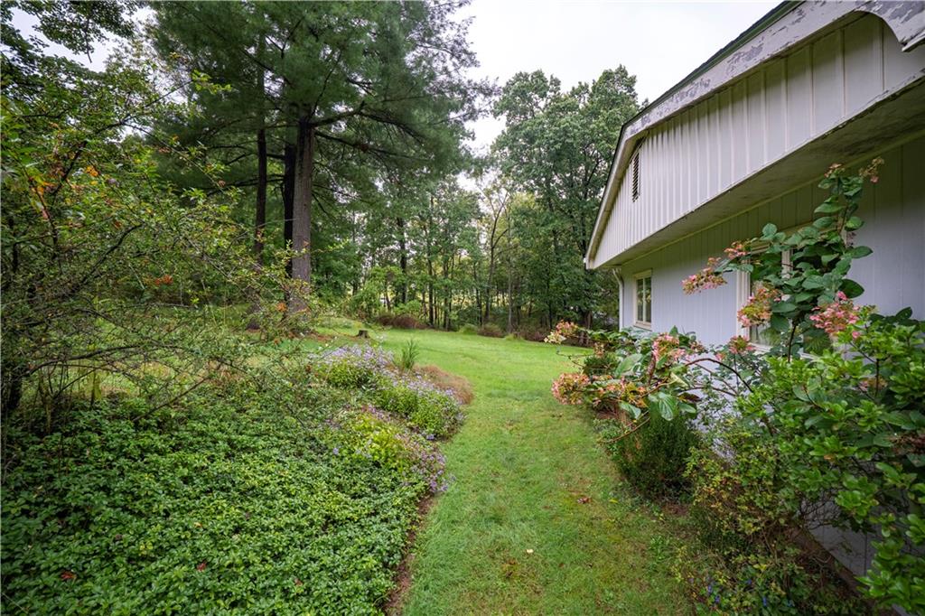 394 Irwin Road Gibsonia, PA 15044 - Photo 21 of 37 Gallery Image 21