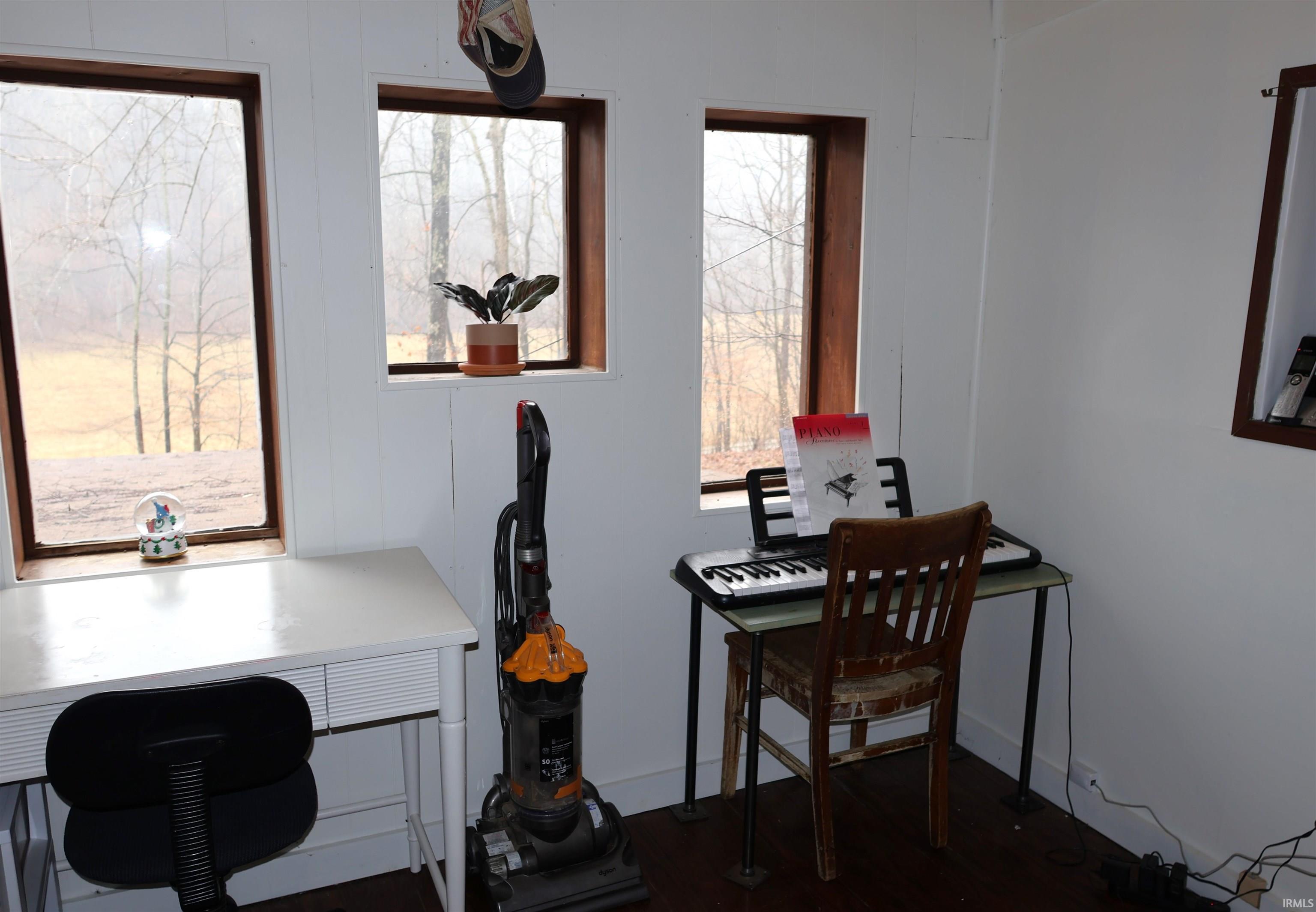 5689 East Bland Road Bloomfield, IN 47424 - Photo 14 of 33