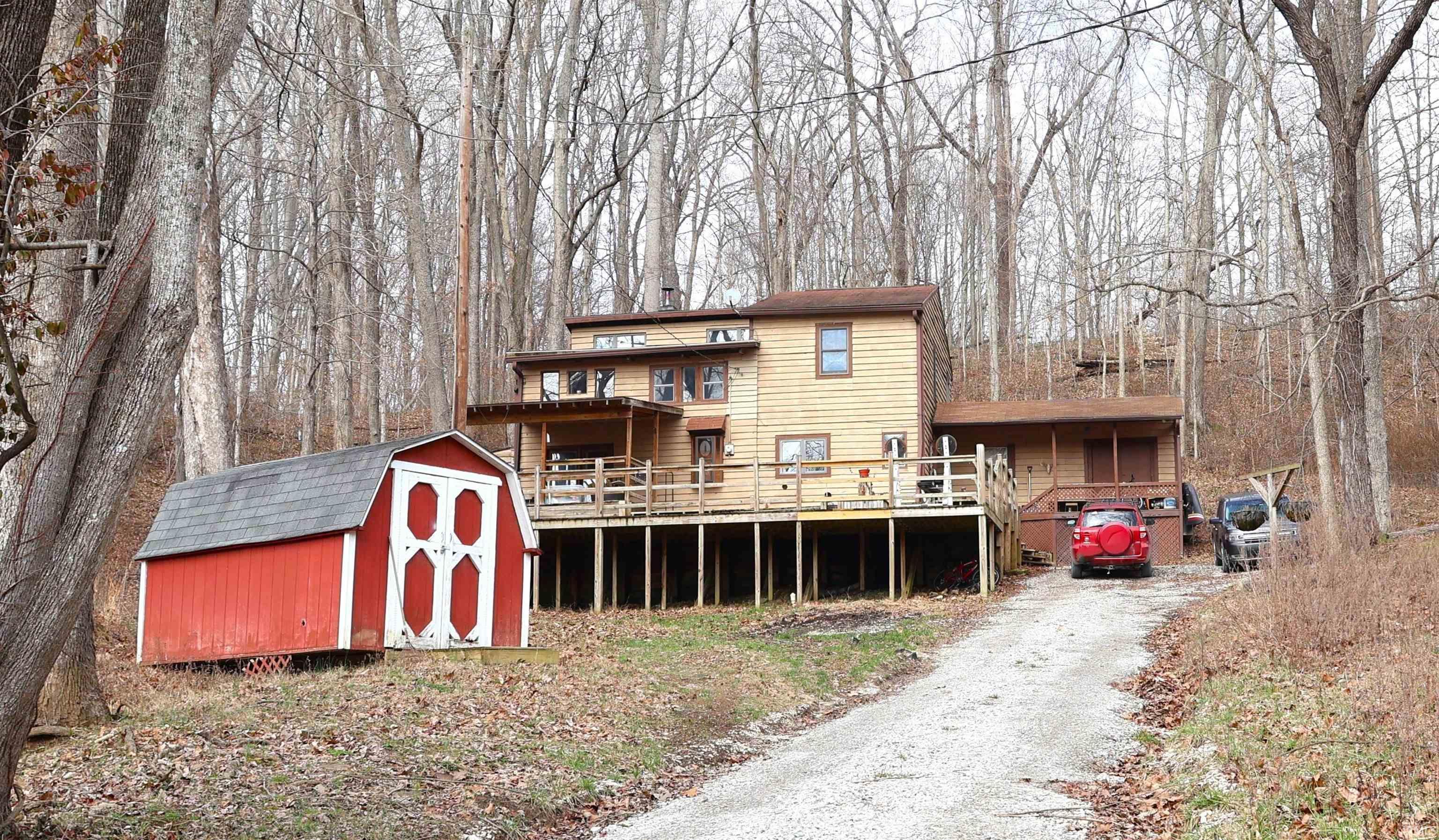 5689 East Bland Road Bloomfield, IN 47424 - Photo 3 of 33