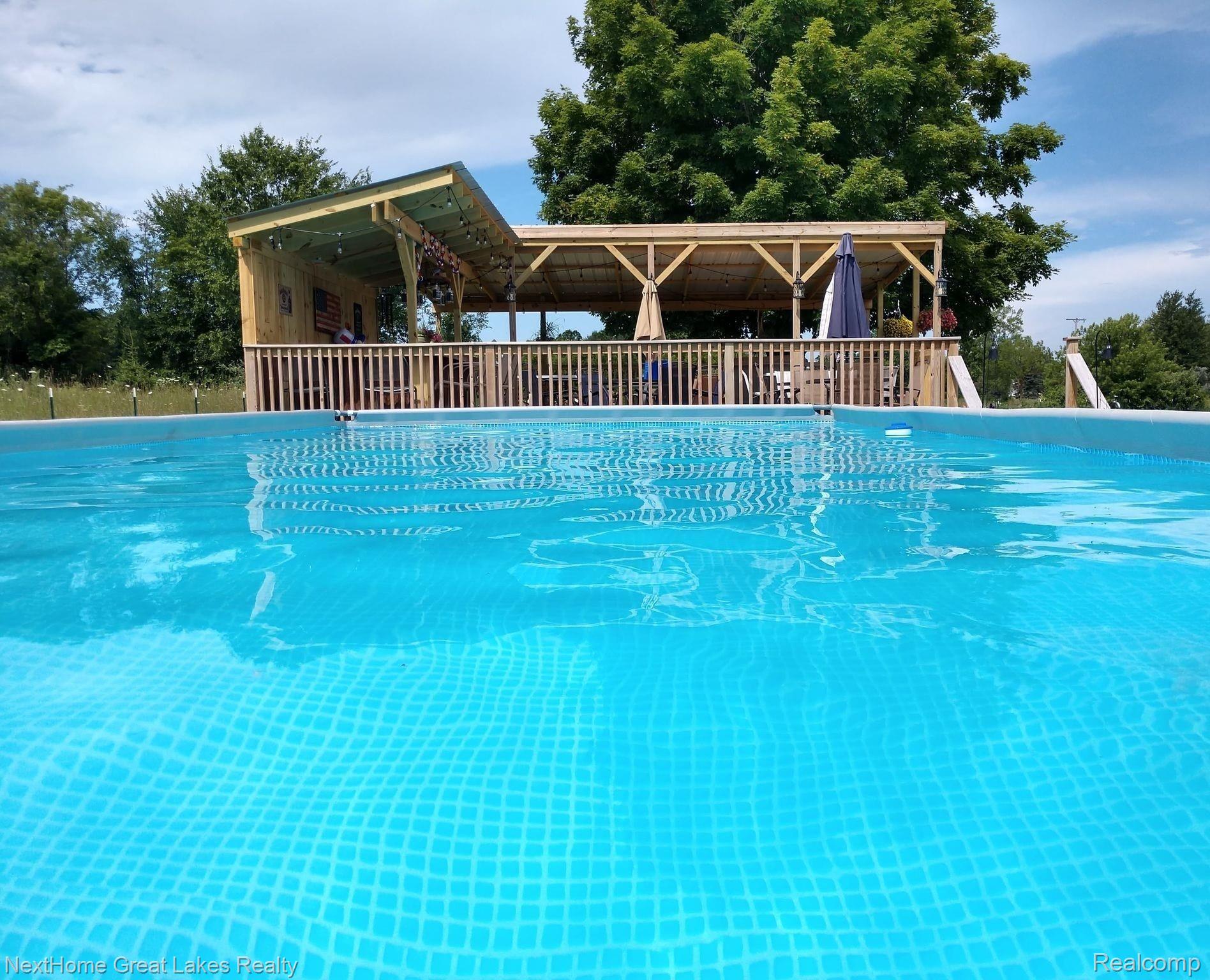 12214 East Carpenter Road Davison, MI 48423 - Photo 24 of 26 Pool.jpg