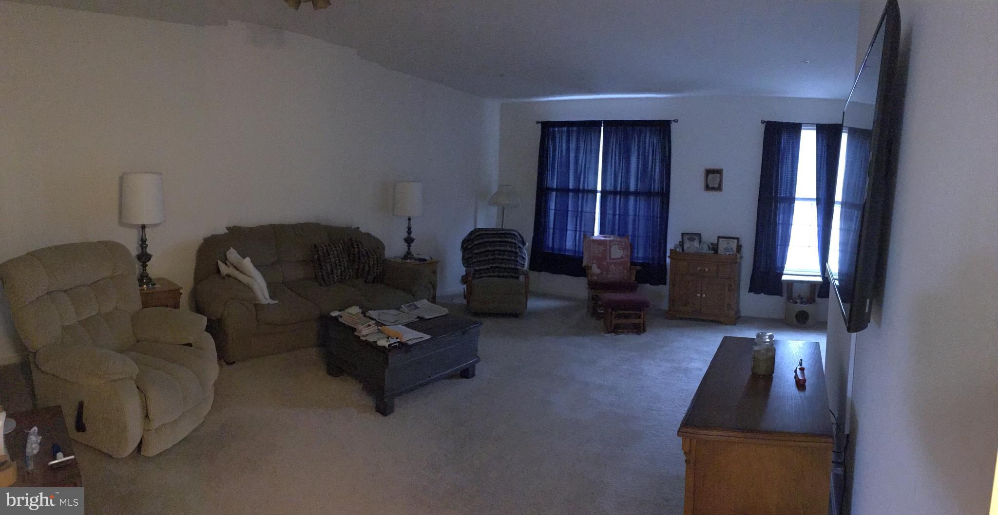 12948 Yellow Jacket Road Hagerstown, MD 21740 - Photo 18 of 29 Huge Family Room