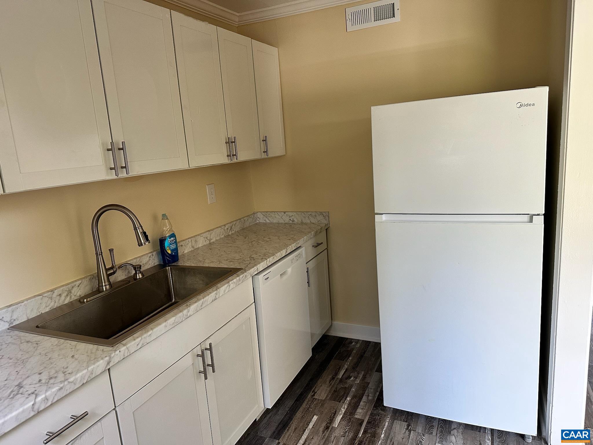 2517 Hydraulic Road, Unit 86 Charlottesville, VA 22901 - Photo 11 of 24